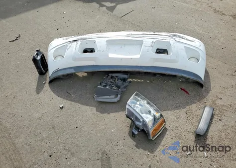 2011 Chevrolet Tahoe C1500 Ltz из США, поврежденный, VIN 1GNSCCE07BR186166